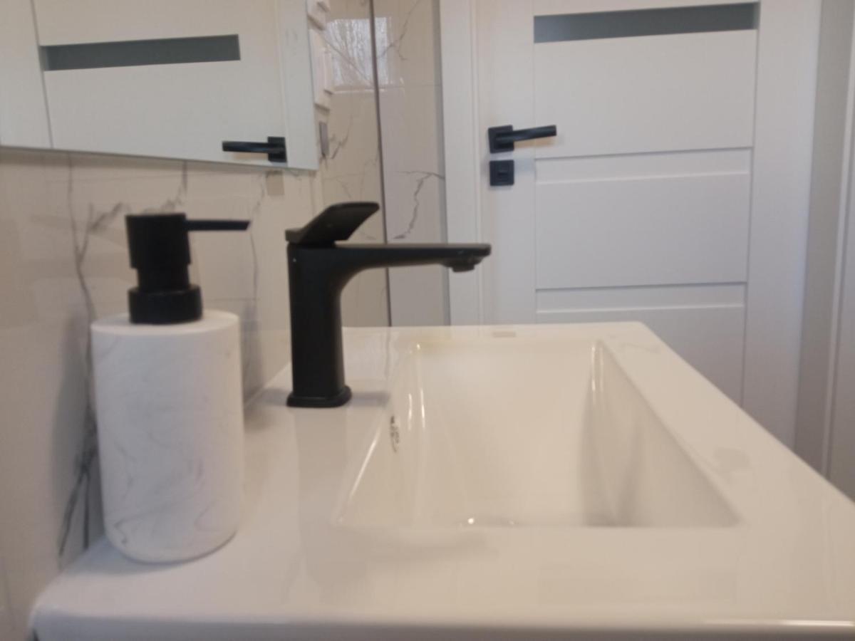 Apartament Wolnosci Jelenia Gora Ngoại thất bức ảnh